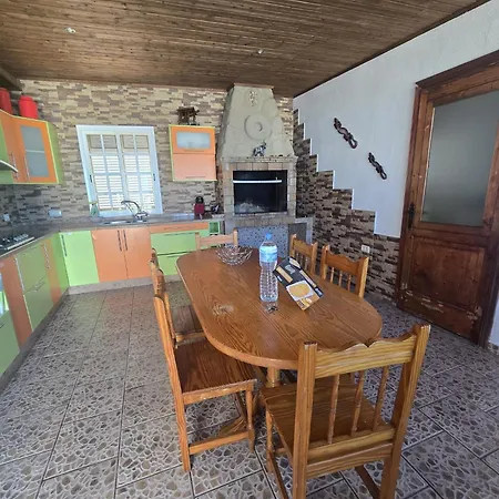 Casa Sara 2 *